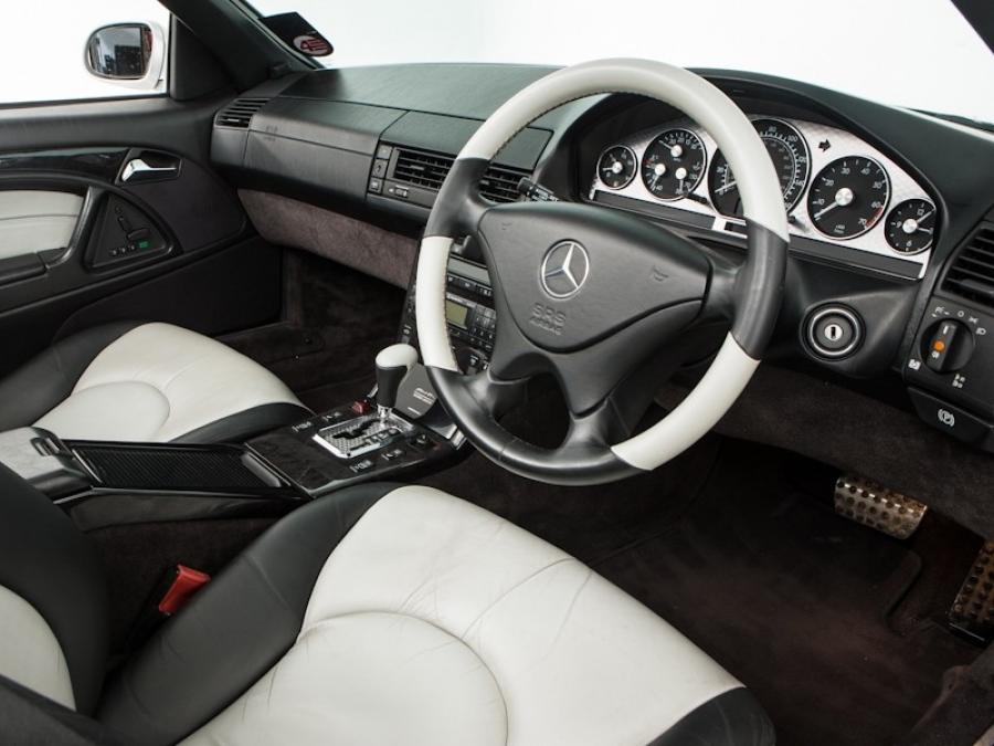  Mercedes-Benz SL500 Silver Arrow 2001 года  (UK) (фото 5 из 10)